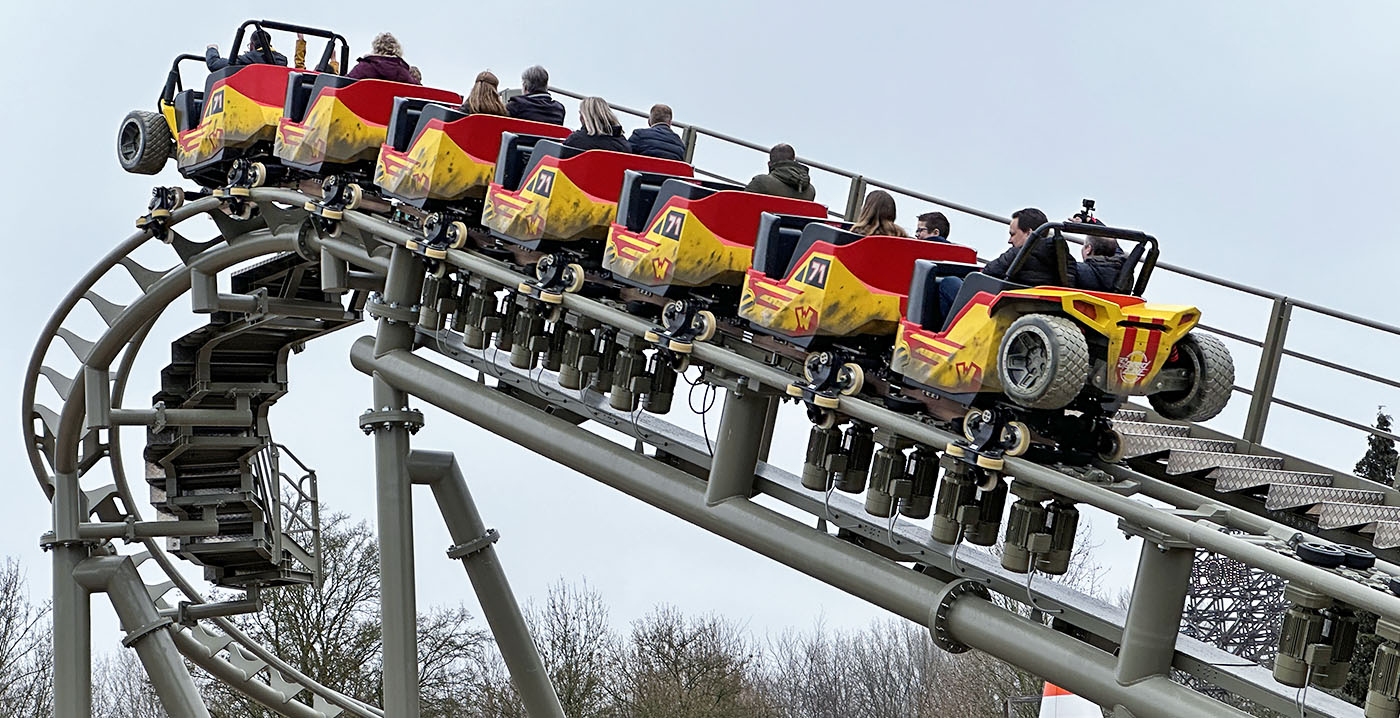 Foto's: Walibi Holland opent nieuw familiegebied met achtbaan, fietsmolen en fonteinen