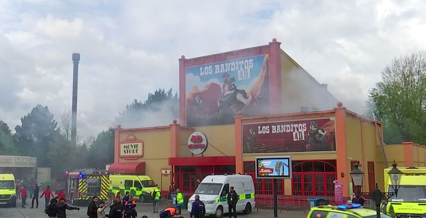 Achtbaanongeluk en brandstichting: grote rampenoefening in Walibi Belgium