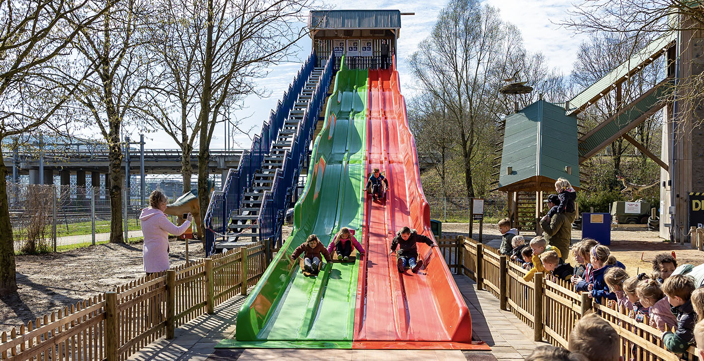 Dinoland Zwolle neemt 40 meter lange glijbaan in gebruik