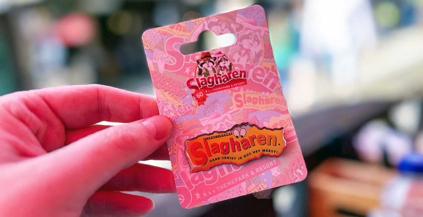 Oude logo's van Attractiepark Slagharen uitgebracht als pins en sleutelhangers