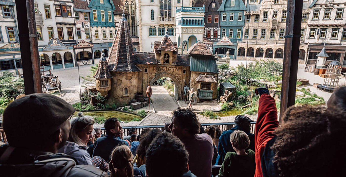 Poll: meerderheid Efteling-fans wil af van Raveleijn-show met paardenstunts