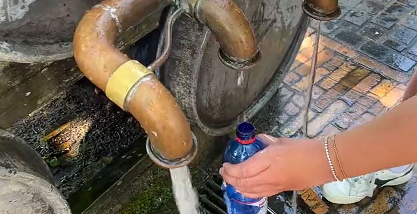 Kritiek op Efteling-pomp die bezoekers voor de gek houdt: 'Waterverspillend'