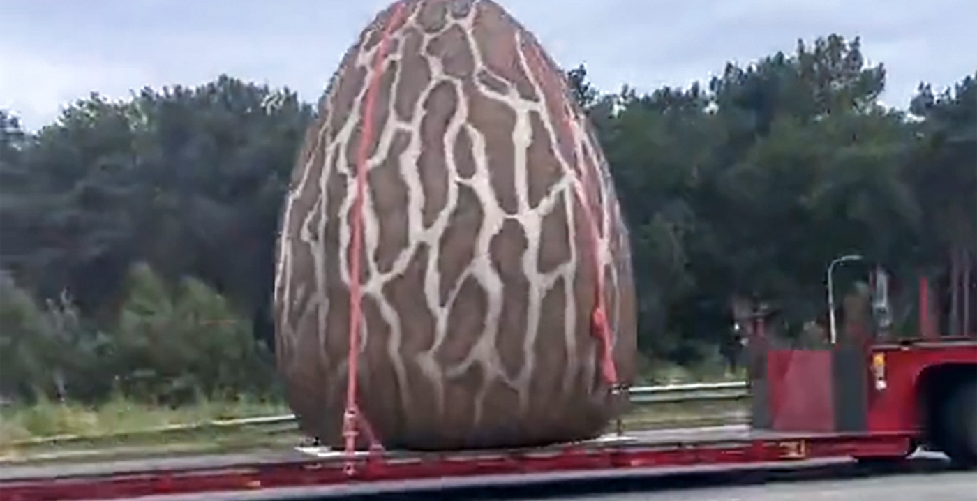 Video: oplettende Efteling-fan spot aankomst van nieuwe paddenstoelen