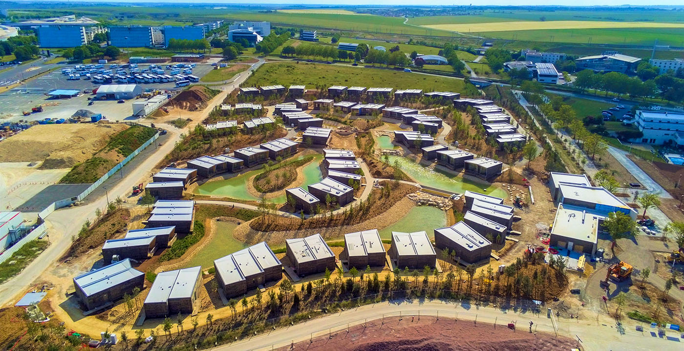 Le parc d’attractions français Futuroscope ouvre le parc de bungalows Ecolodgee