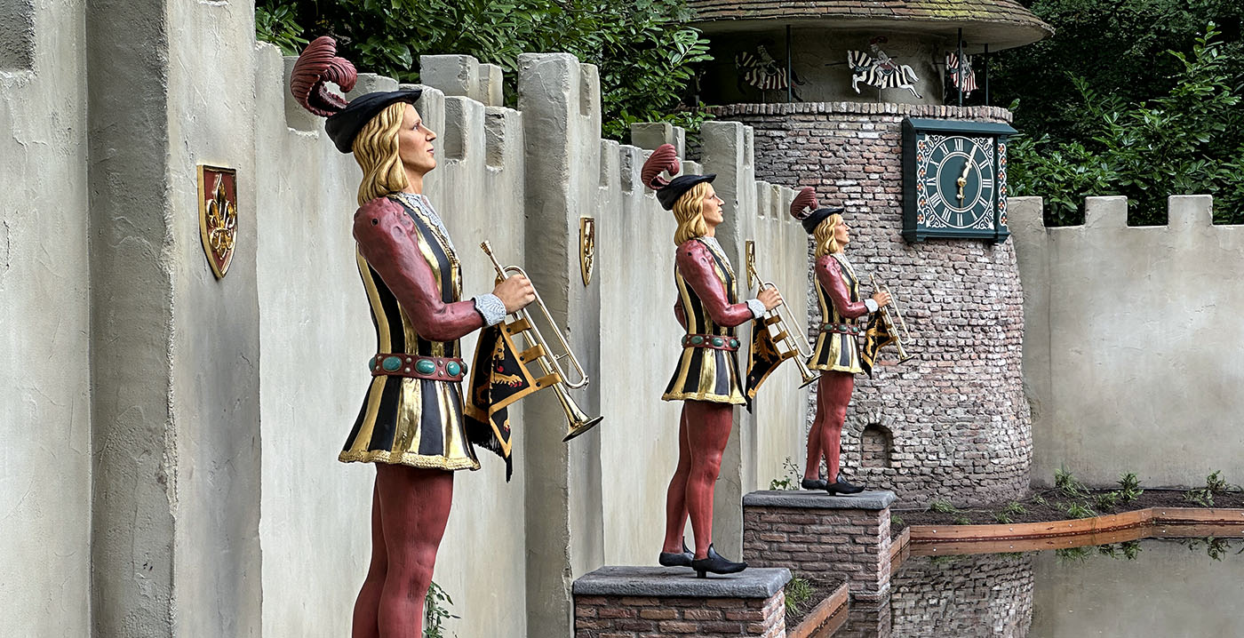 Foto's: Herautenplein na maanden onderhoud weer open in de Efteling