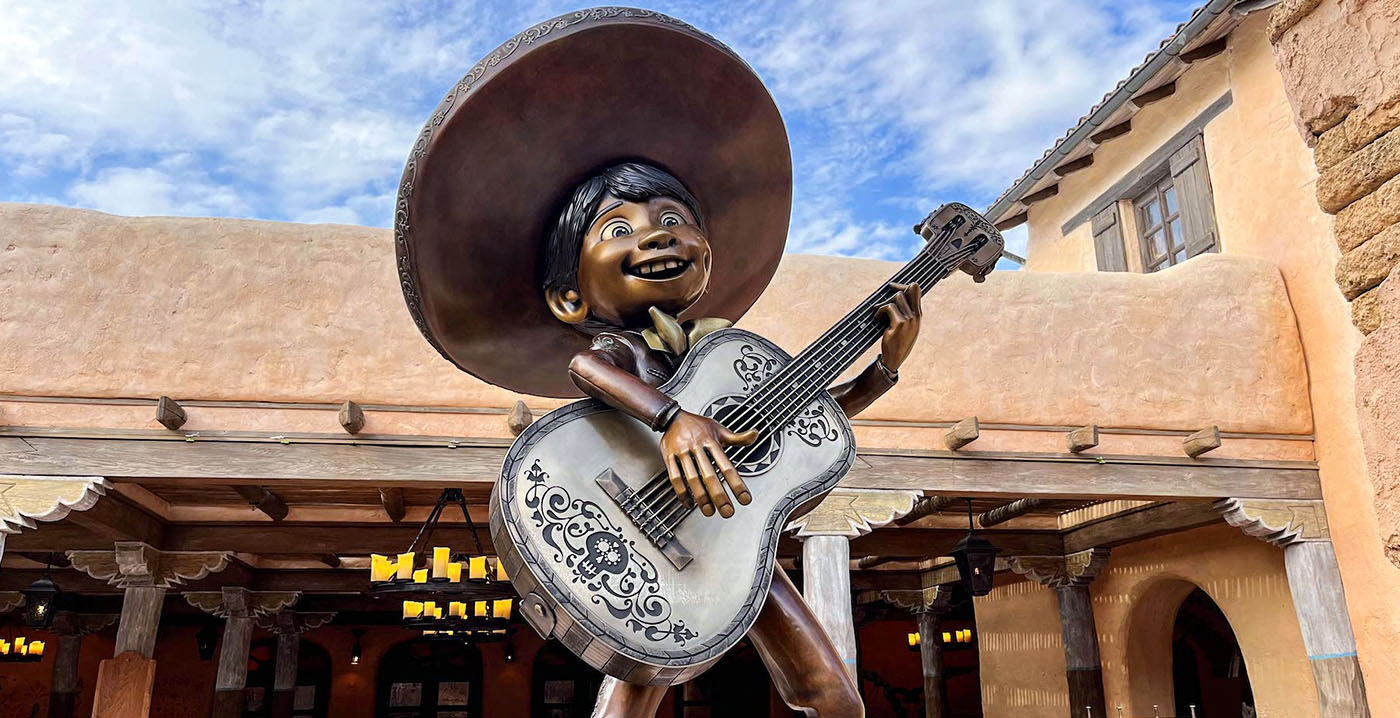 Foto's: Disneyland Paris opent Mexicaans restaurant gebaseerd op Pixar-film Coco