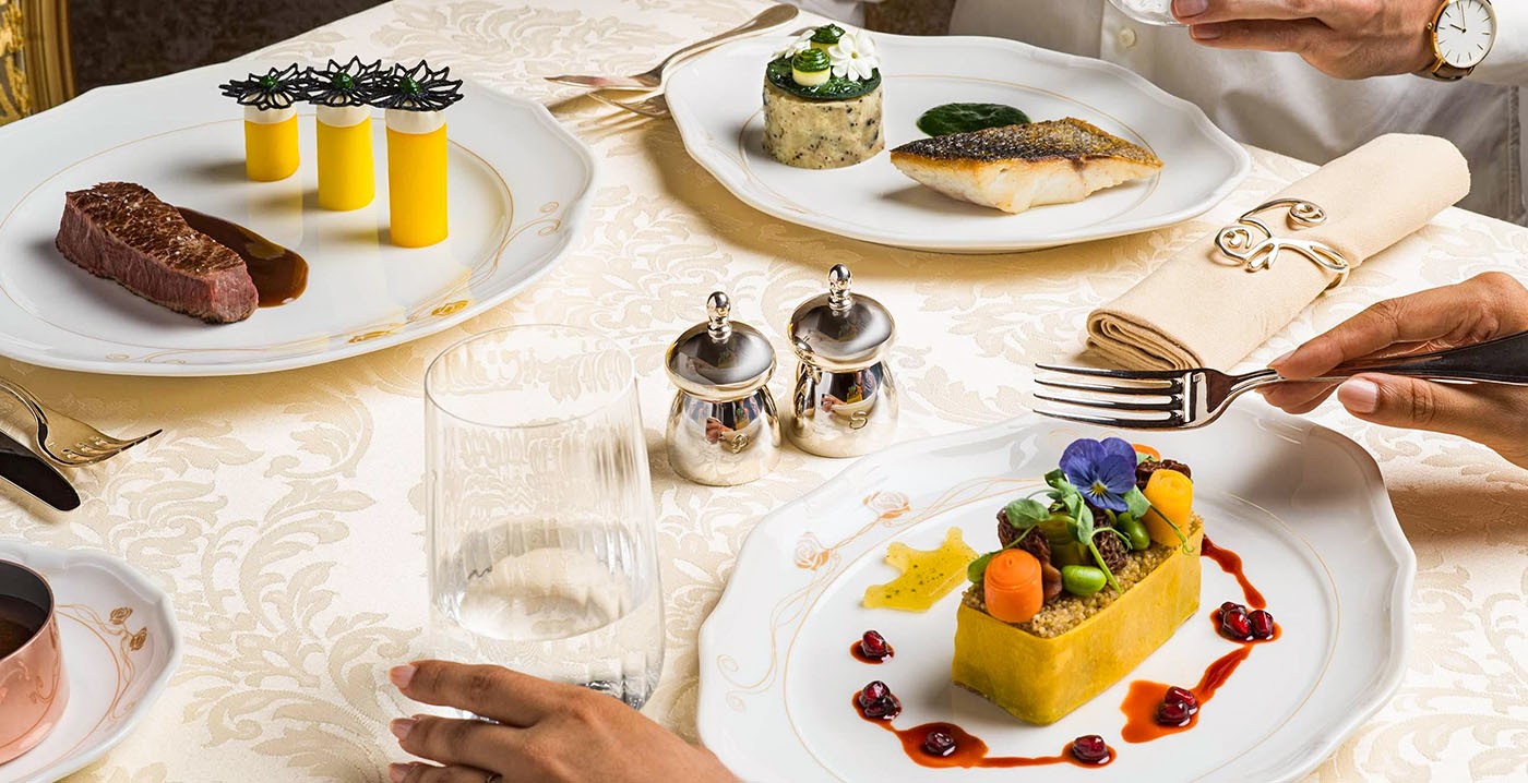 Disneyland Paris onthult menukaarten vernieuwd hotel: 100 euro voor een buffet, 9 euro voor een cola