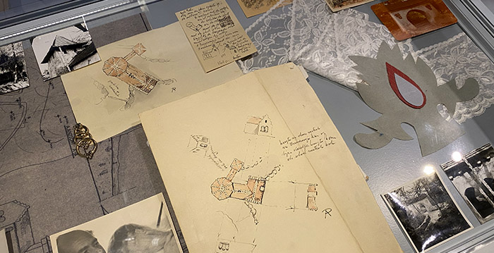 Historische Efteling-attributen in nieuwe expositie Anton Pieck Museum