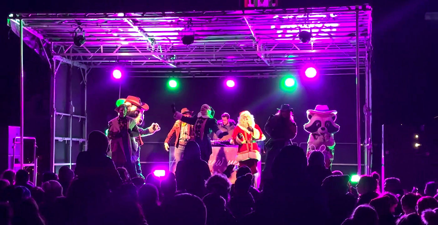 Video: Slagharen presenteert nieuwjaarsshow met hoogtepunten uit afgelopen seizoen