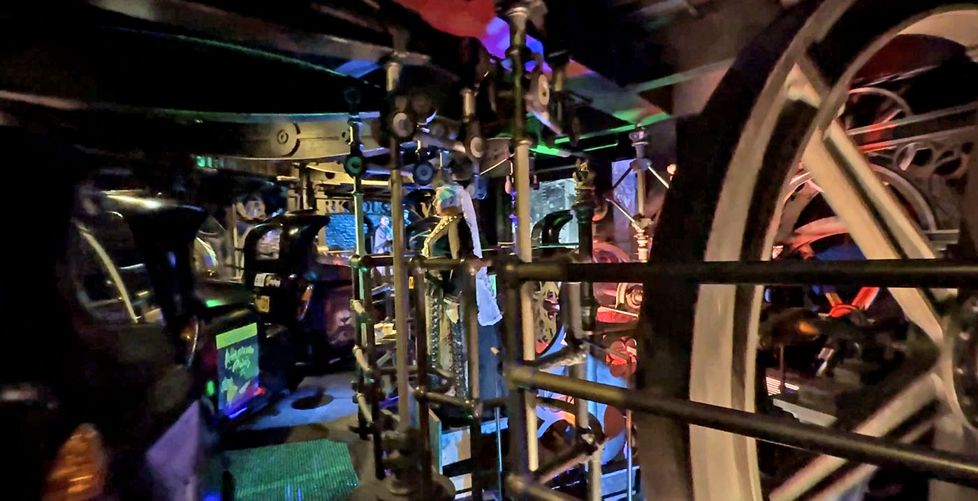 Video: historische darkride Madame Tussauds London heropend na groot onderhoud