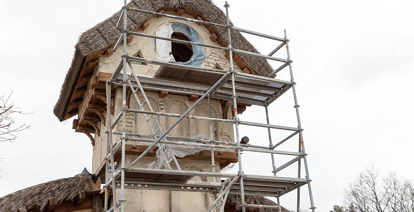 Toverland bouwt 8,5 meter hoge toverklok in themagebied Avalon