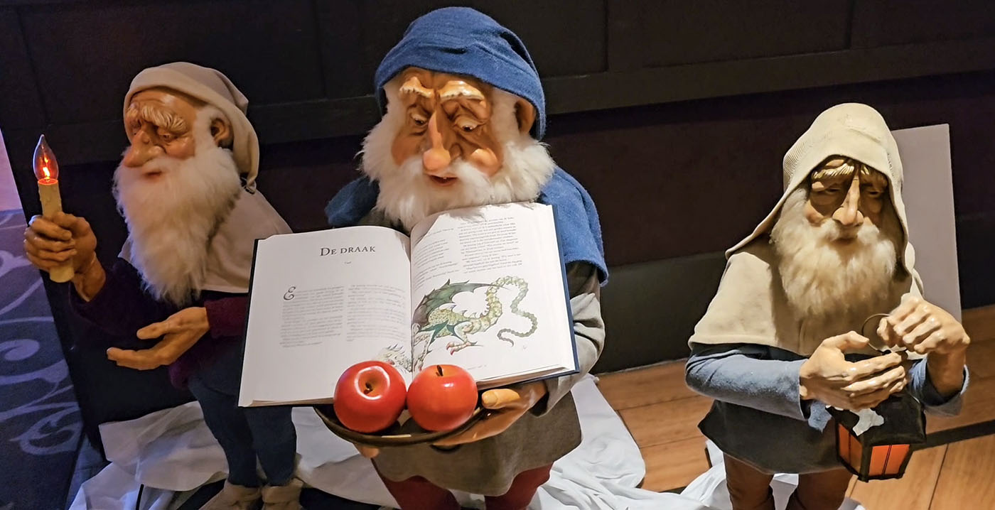 Video: dwergen verwelkomen gasten van Efteling Hotel