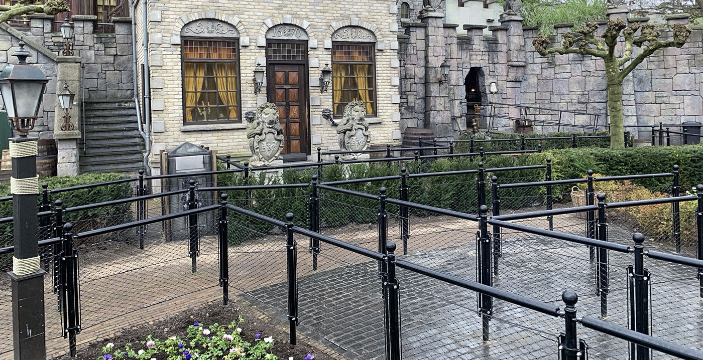 Efteling neemt maatregelen tegen voordringen in wachtrij Vliegende Hollander