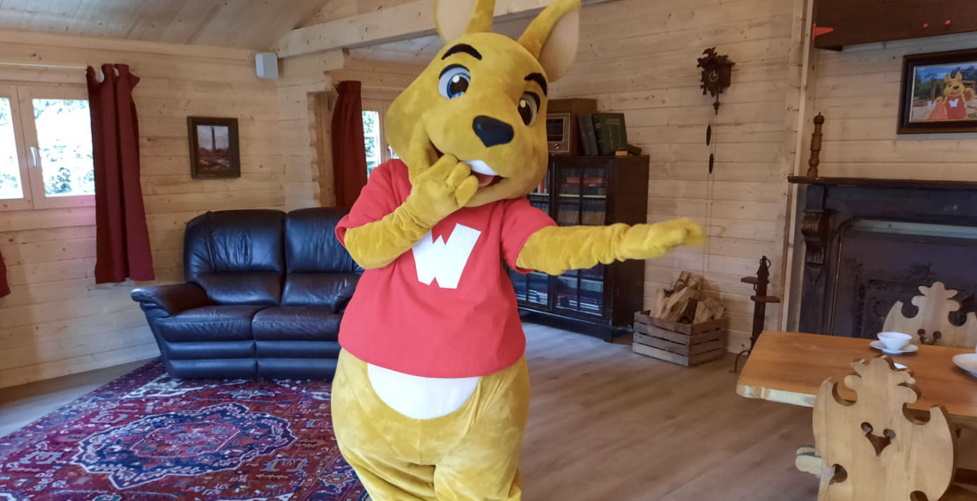 Walibi Belgium geeft mascotte eigen huisje voor meet-and-greets