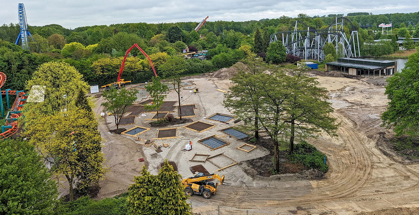 Foto's: Walibi Holland werkt aan funderingen voor nieuwe achtbaan