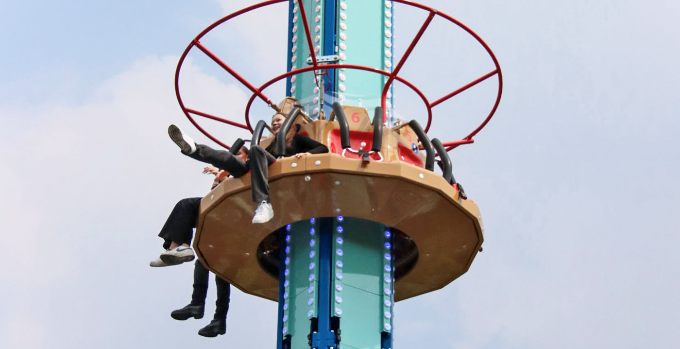Nieuwe attracties in Limburgs pretpark: vrijevaltoren en carrousel van twee verdiepingen