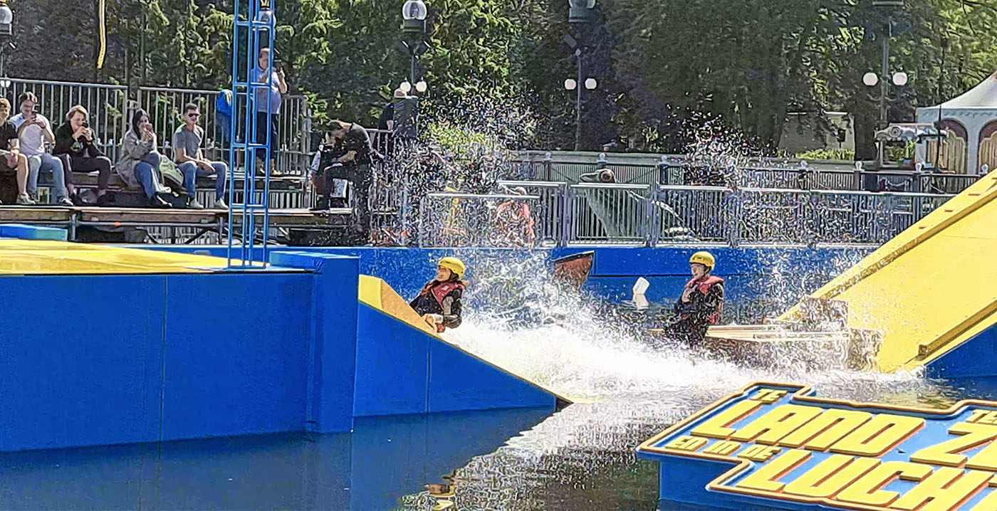 Video: repetities voor Te Land, Ter Zee En In De Lucht in de Efteling