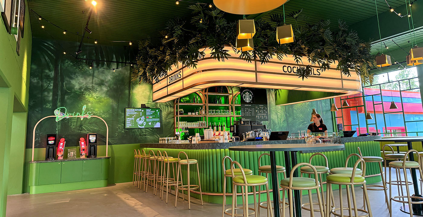 Foto's: wereldkeukens, Starbucks en limonade in nieuw Walibi-restaurant Yummy Tummy