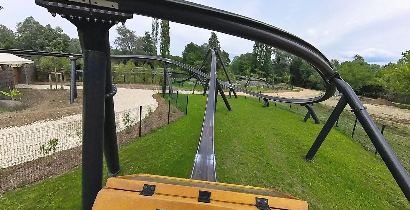 Video: Walibi-park in Frankrijk opent single-rail coaster Mahuka