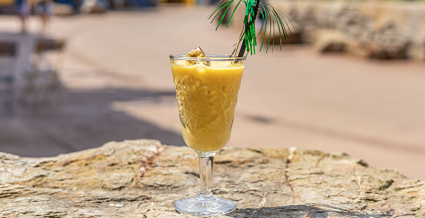 Toverland introduceert nieuw cocktailconcept met tafelbediening