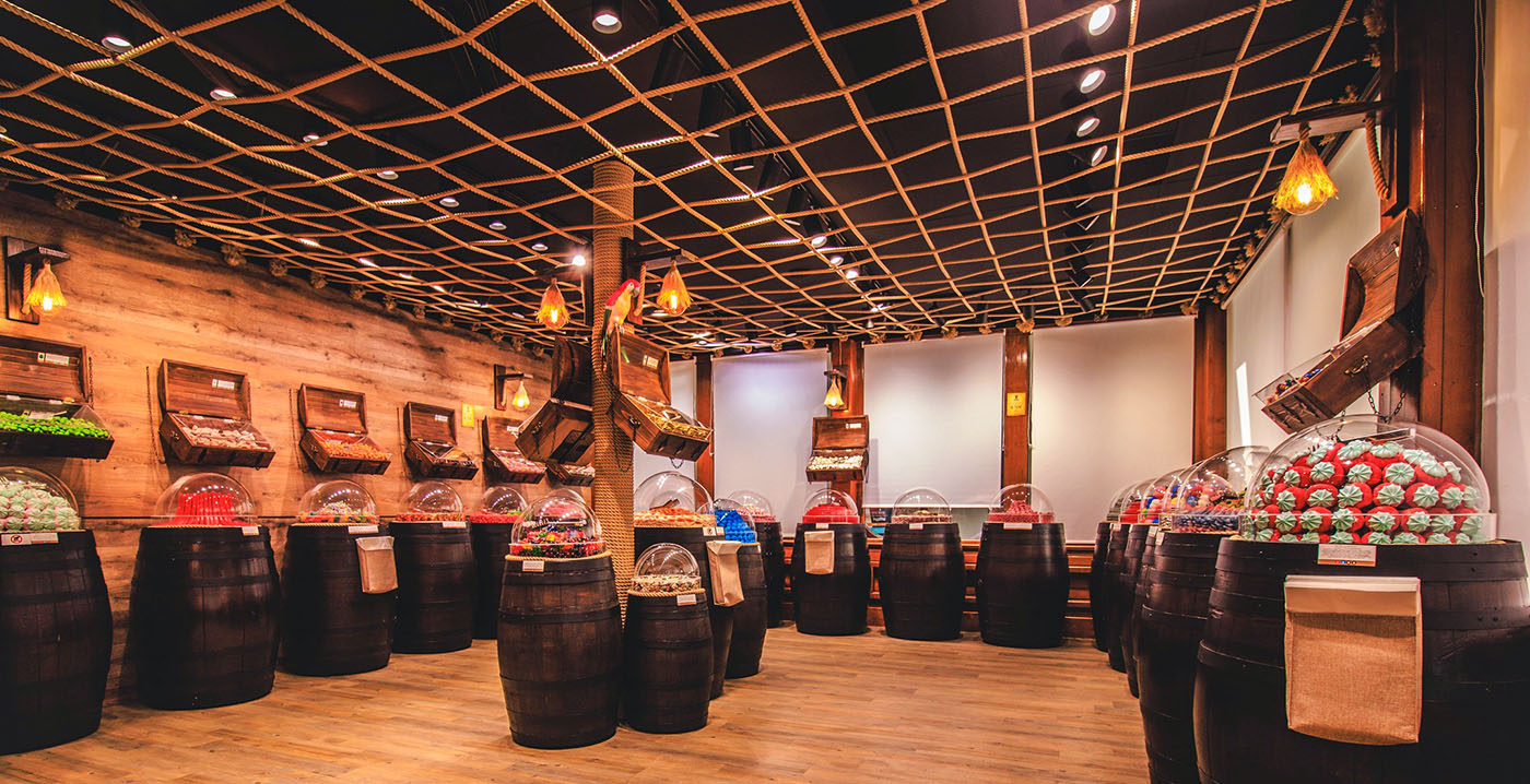 Attractiepark Slagharen opent nieuwe snoepwinkel Cowboy Candy Shop