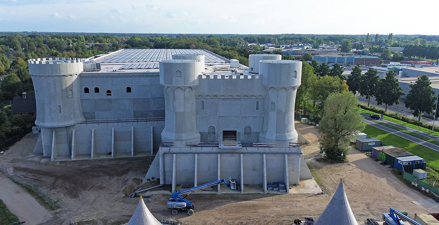 Dronebeelden van nieuw pretpark Bommelwereld: entree krijgt vorm