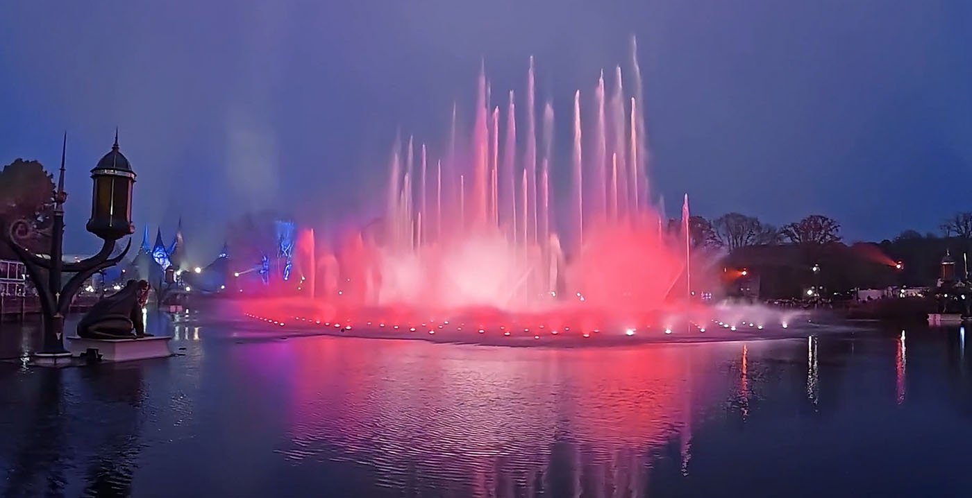 Video: Aquanura met een Zachte G terug in de Efteling, inclusief nieuwe lichtshow