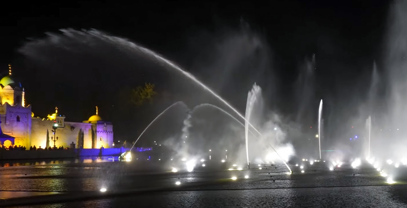 Efteling-bezoeker klaagt over Aquanura-water: 'Kind zeiknat en in paniek'