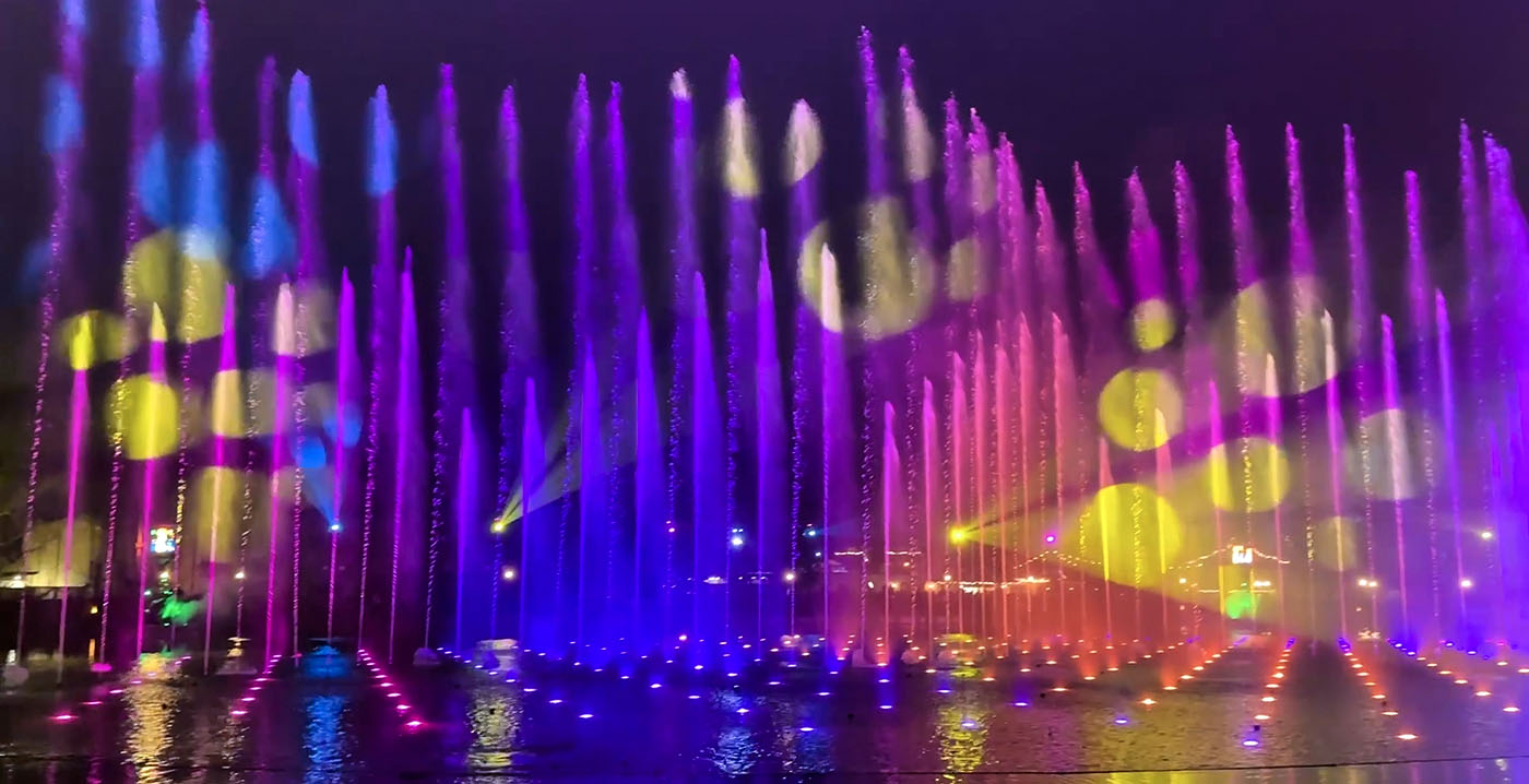 Video: bekijk de volledige nieuwe Aquanura-show Efteling Symphonica