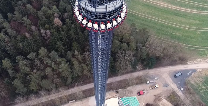 Spectaculaire beelden van nieuwe 109 meter hoge vrijevaltoren