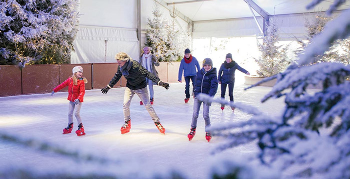 Medewerker Efteling gaat schaatsen met fans na verliezen weddenschap
