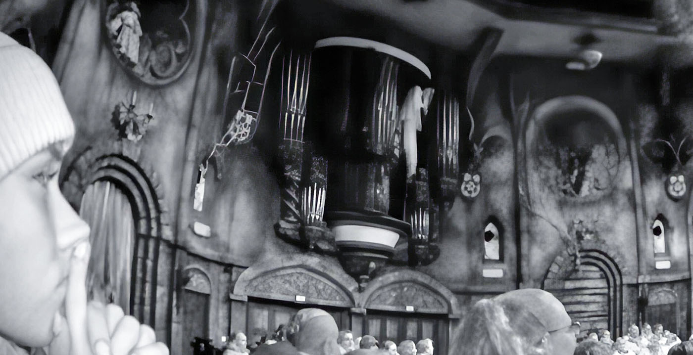 Video: zo verschijnt de dirigent in Efteling-attractie Danse Macabre