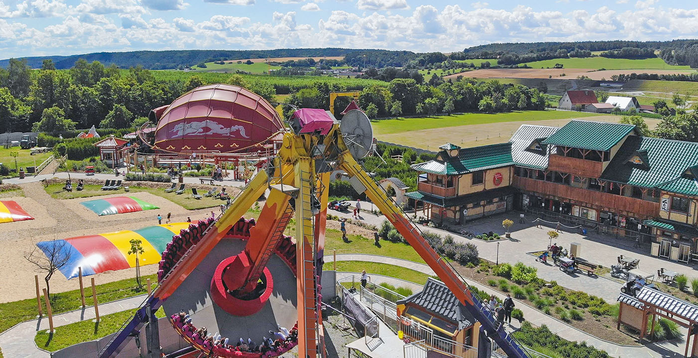 Duits pretpark stelt opening toch uit na grote brand