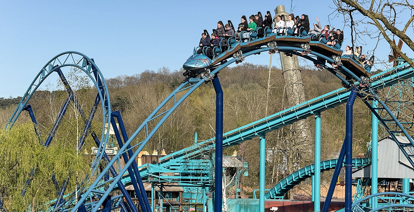Foto's: de nieuwe rollercoaster van Walibi Belgium is een familieachtbaan met pit