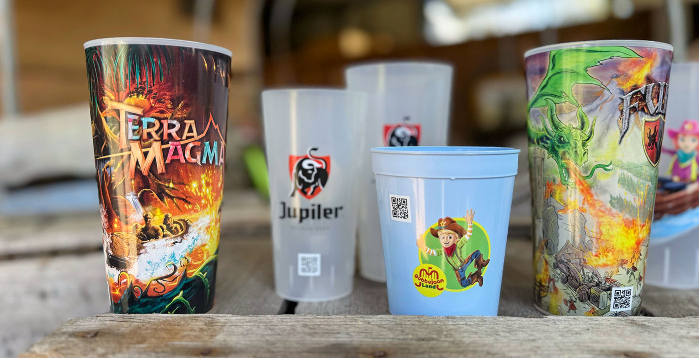 Bobbejaanland presenteert herbruikbare bekers: zeven verschillende ontwerpen