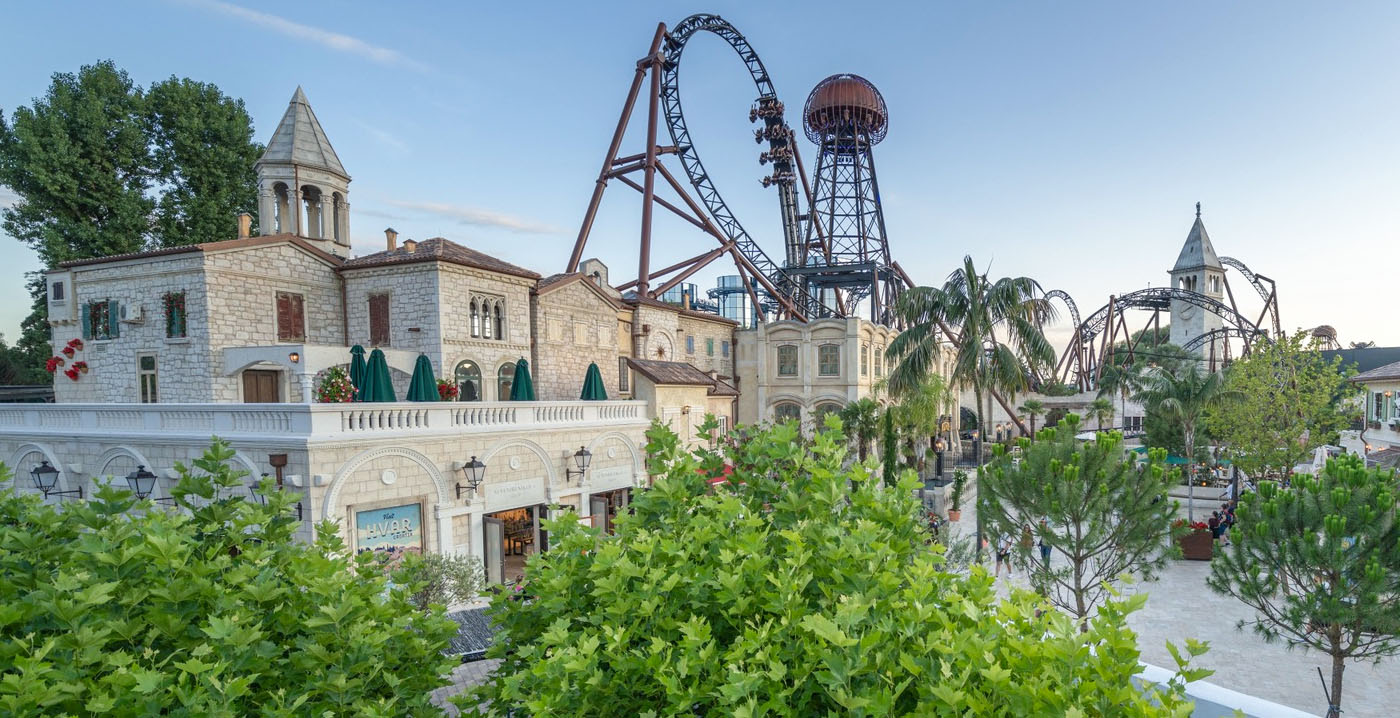 Franse vrouw (32) schopt stennis in Europa-Park: extreemrechtse leuzen