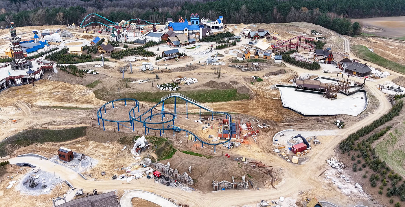 Nieuw Pools pretpark Hossoland krijgt vier verschillende achtbanen: komende maand open