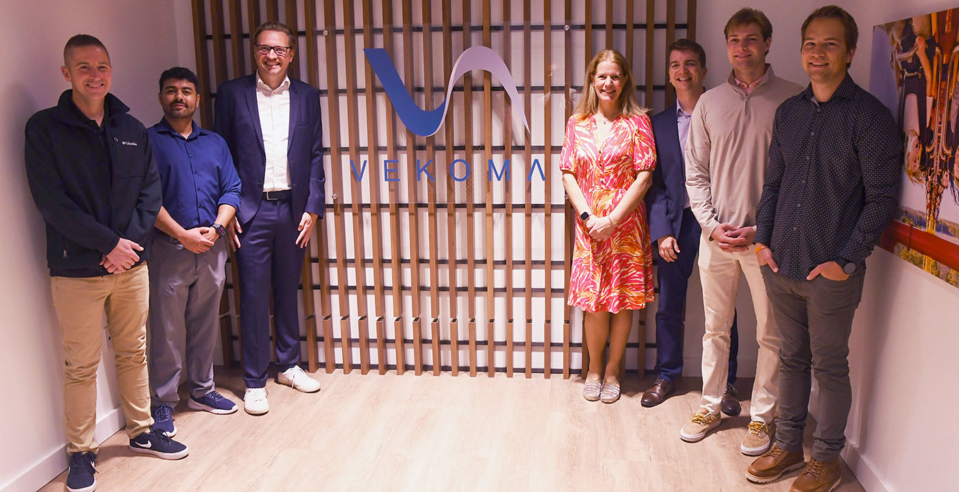 Nederlandse achtbaanbouwer Vekoma opent nieuw kantoor in Orlando