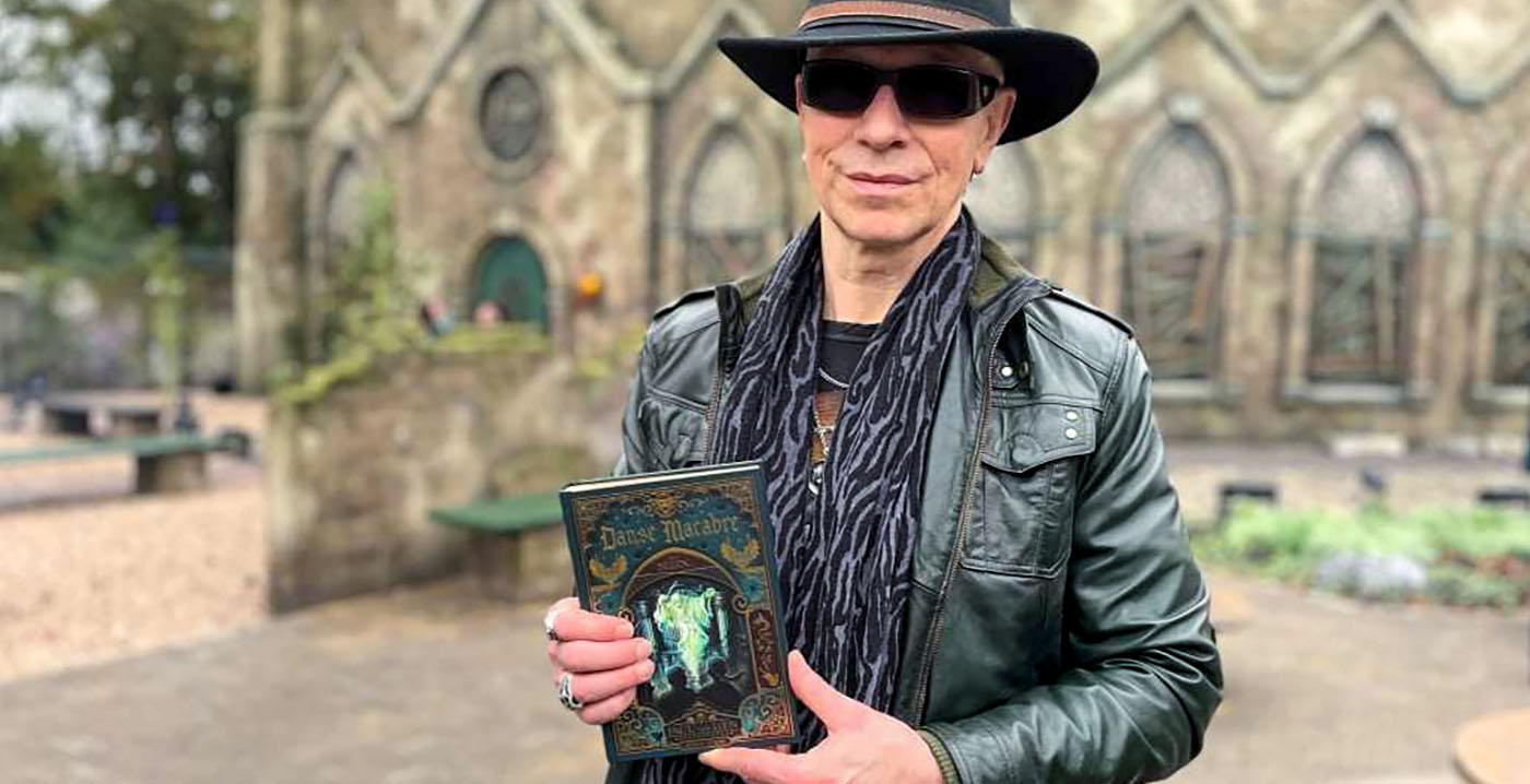 Paul van Loon wint belangrijke prijs voor Efteling-boek Danse Macabre