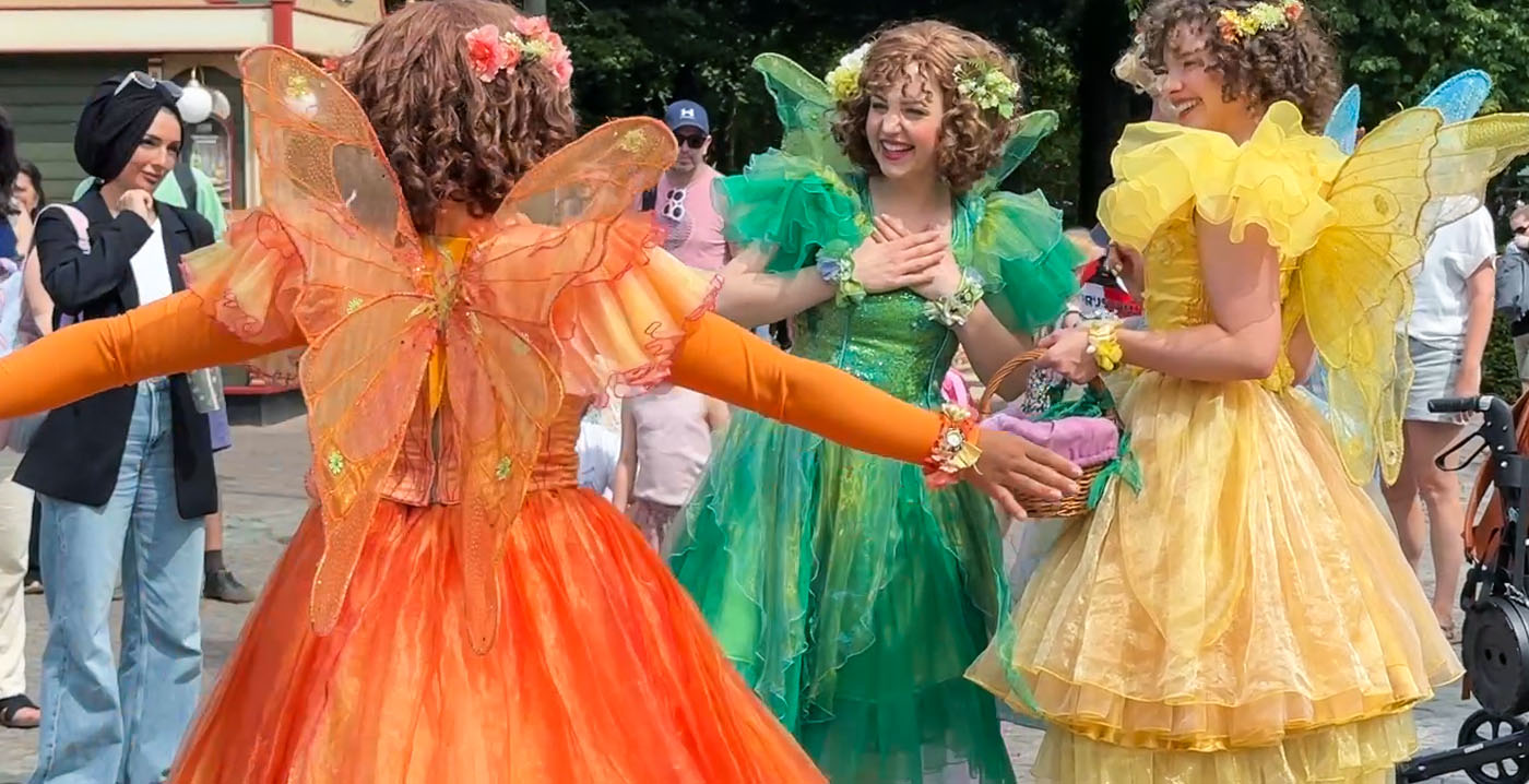 Video: Efteling trapt zomerseizoen af met vernieuwde entertainmentacts