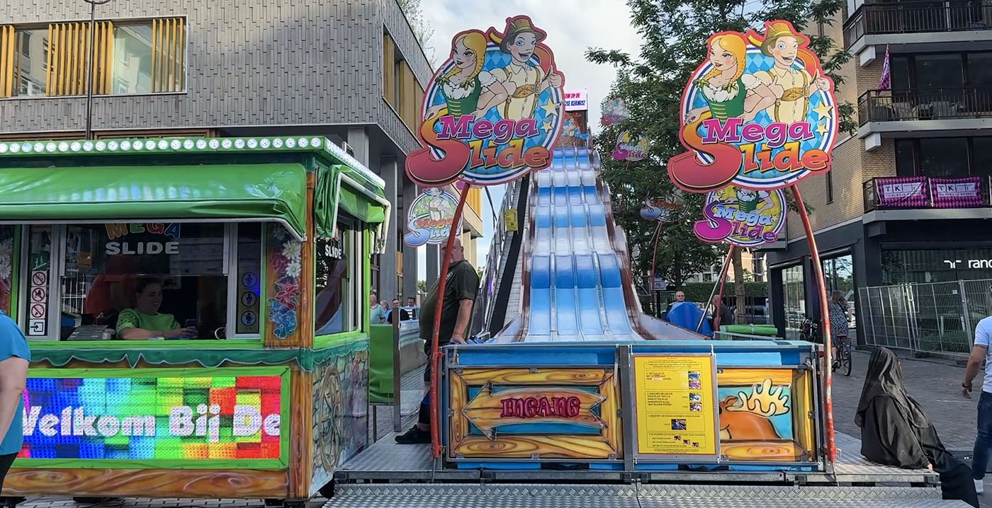 Glijbaan op Tilburgse kermis dicht na ongeluk: meisje (8) breekt enkel