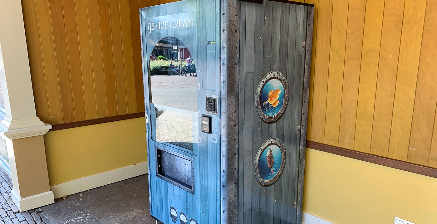 Nieuw in de Efteling: ijsjes uit een automaat