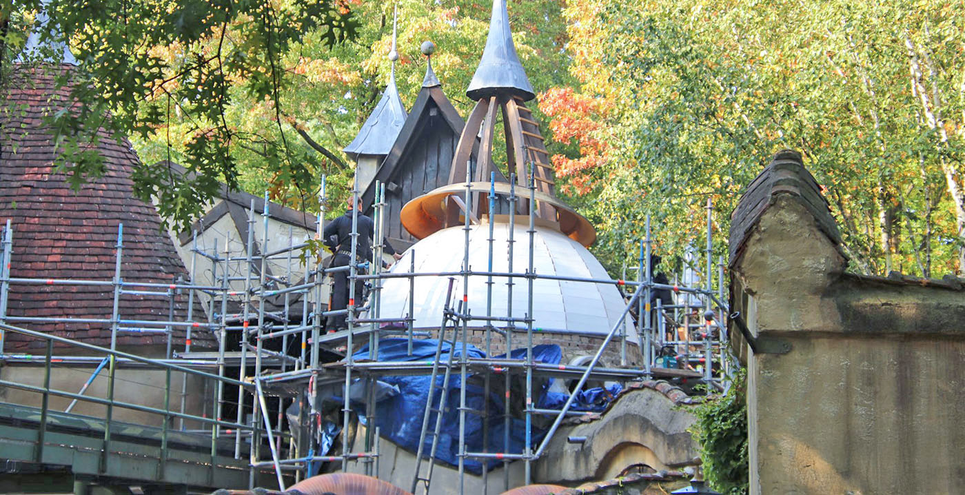 Foto's: groot onderhoud bij Volk van Laaf in de Efteling breidt zich uit