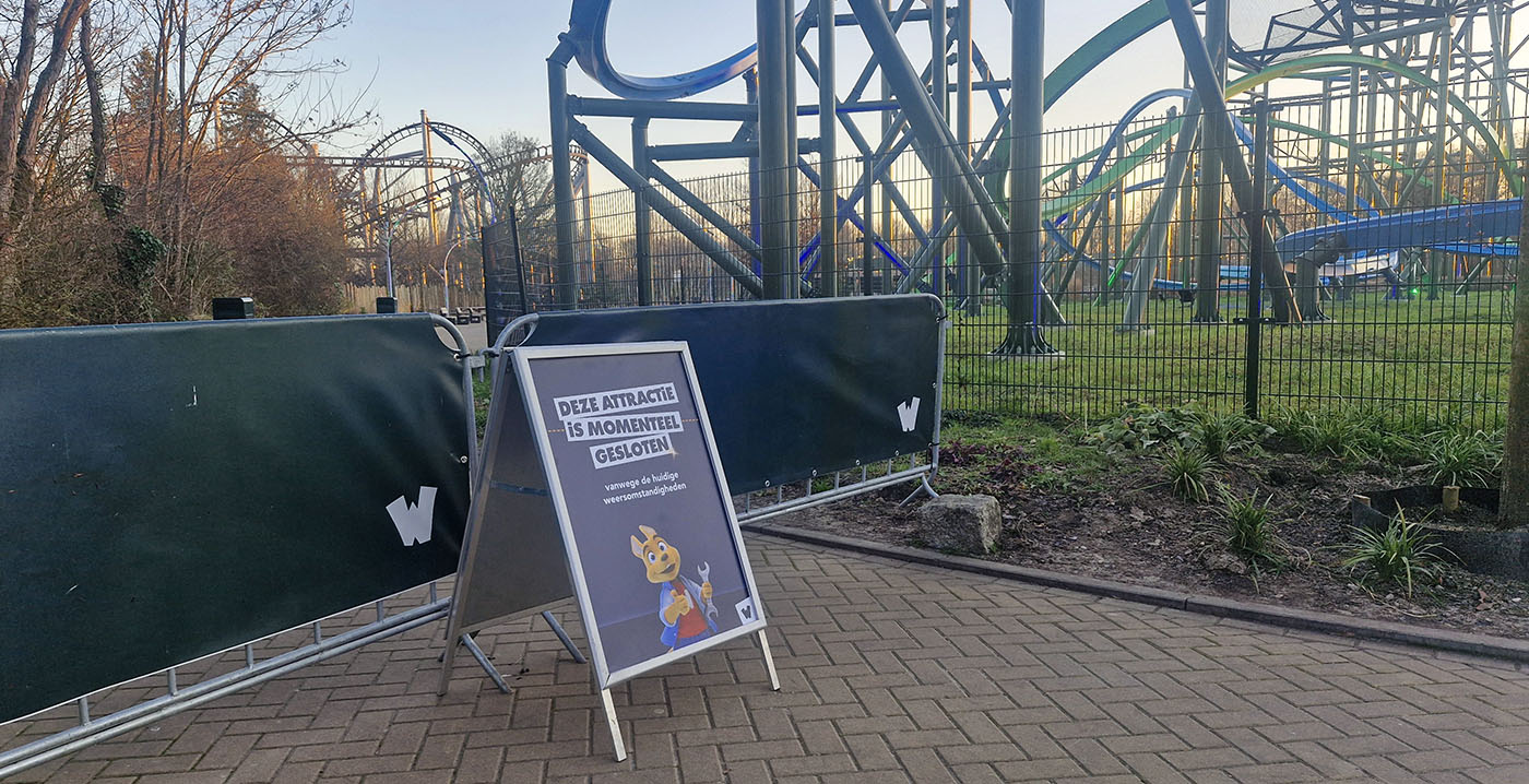 Bezoekers Walibi Holland letterlijk en figuurlijk in de kou: bijna alle attracties gesloten