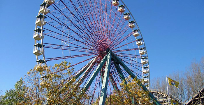 Reuzenrad Walibi Belgium staat te koop, maar pretpark weet van niks