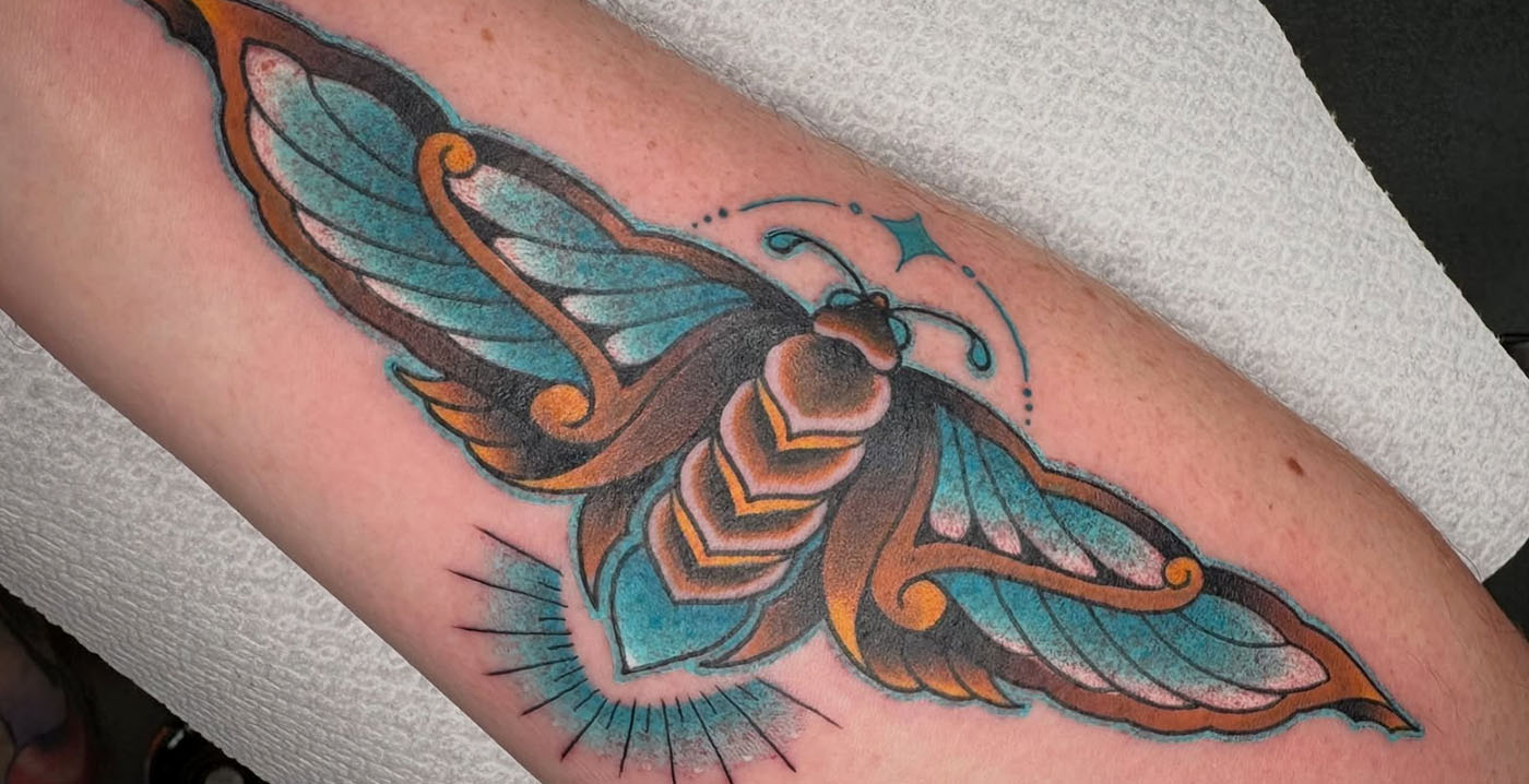 Drie jaar voor de opening heeft de eerste Efteling-fan al een tattoo van de nieuwe attractie Missie Luminar