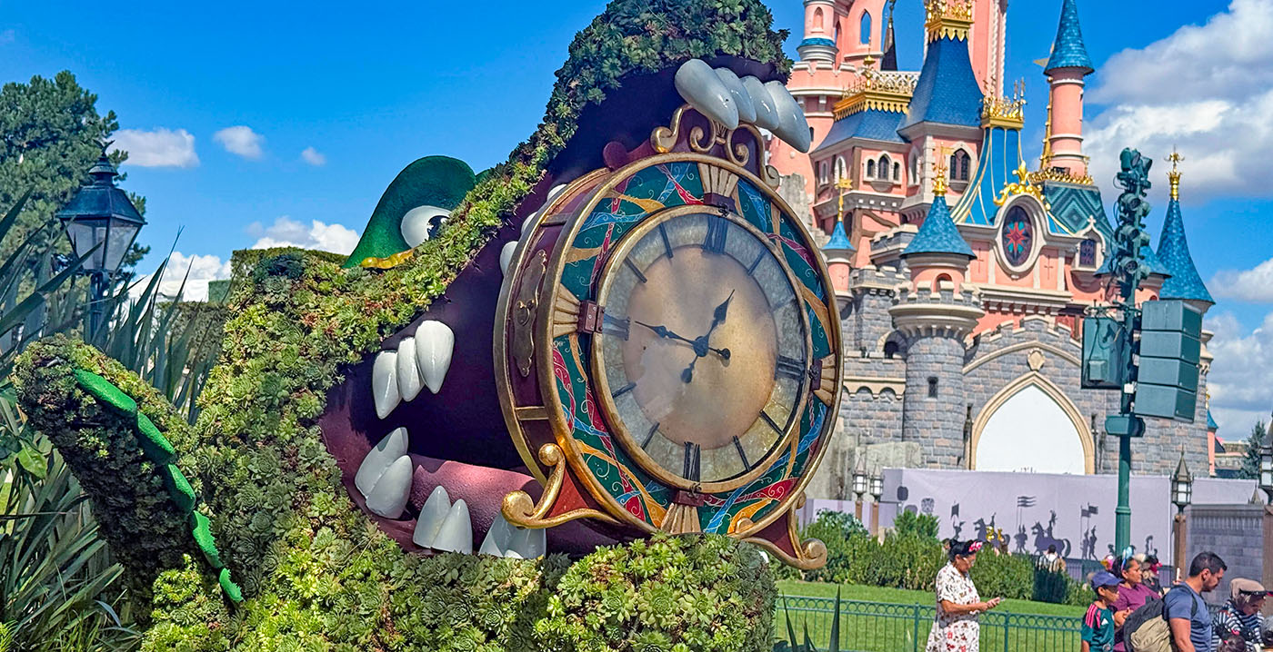 Nieuwe blikvangers bij kasteel Disneyland Paris: Cheshire Cat en krokodil uit Peter Pan