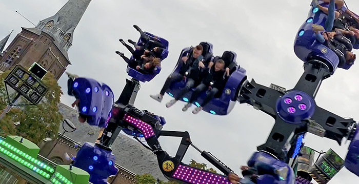 Heftige nieuwe kermisattractie Toxic steelt de show op coronakermis