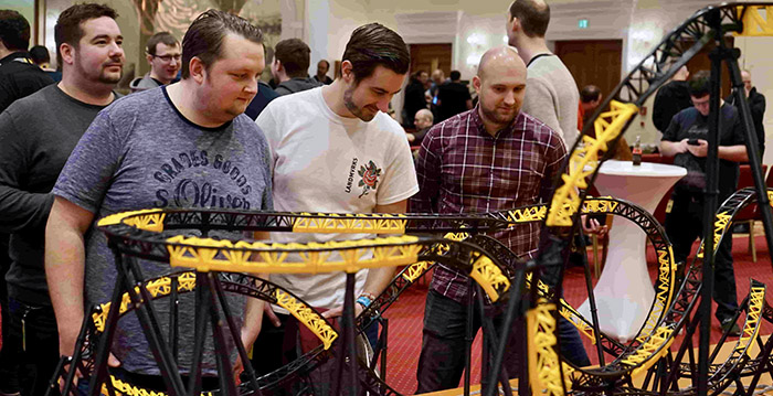 Wow: Walibi-achtbaan Lost Gravity nagebouwd met behulp van 3D-printer