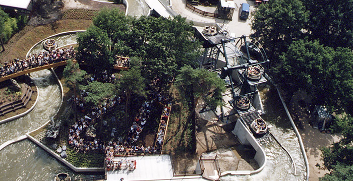 Deel van wildwaterbaan Bobbejaanland weggehaald
